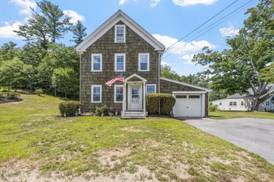 369 Mattakeesett St 1