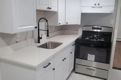 34-36 Waverly St #2 1