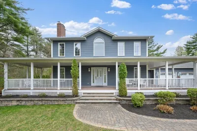60 Indian Ln