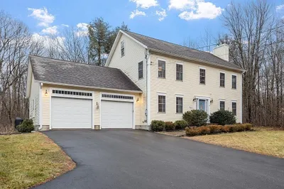 41 Willard Rd 1