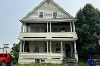 35 Cliftwood St