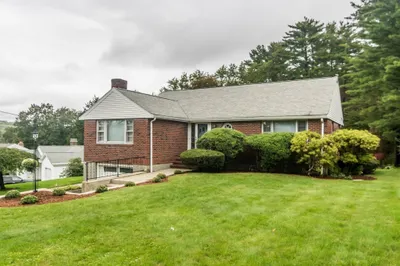 1785 Trapelo Road 1
