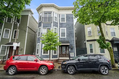 192 W 6th Street #1