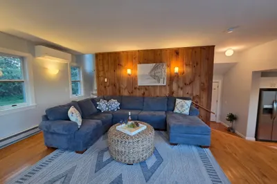 7 Arnold Ave 1