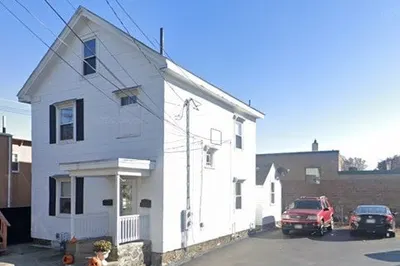 4 Border St #2 1