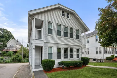 69-71 Quincy Shore Dr 1
