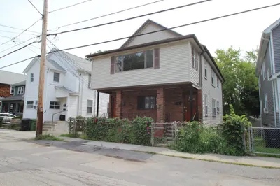 41 Chapman St #41