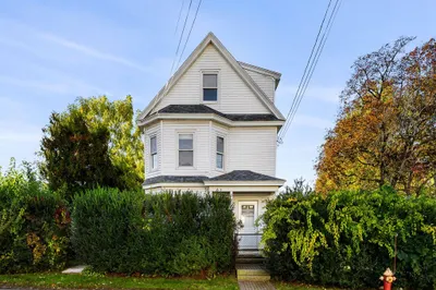 12-14 Spring Park Ave 1