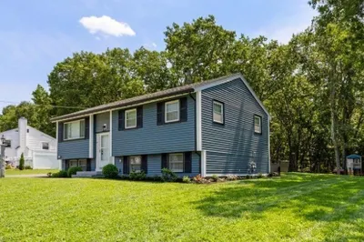 43 Newport Drive 1