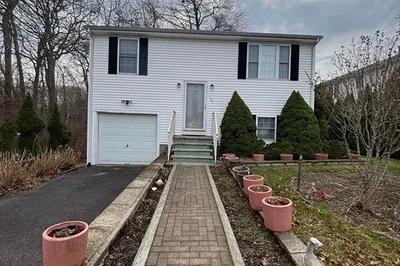 107 Apple Creek Ln