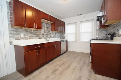 353 Lowell Ave #2