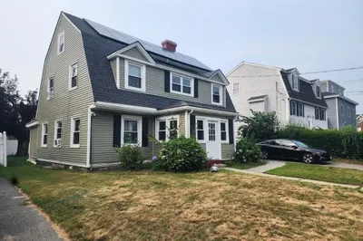 64 Salem St 1