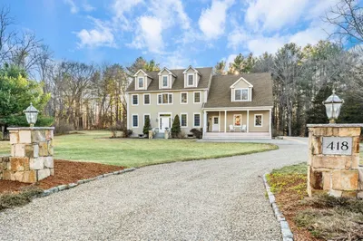 418 Old Connecticut Path 1
