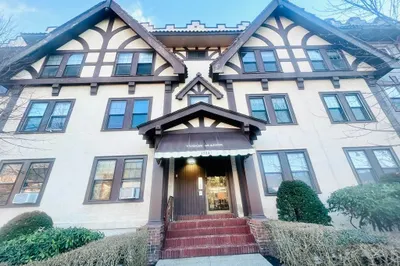 1734 Commonwealth Ave #7A