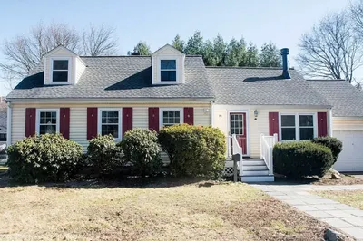 71 Elinor Rd 1