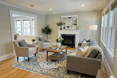 129 Hillside Rd #1