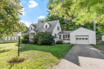 31 Crestview Dr