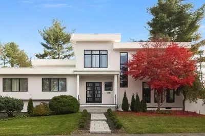82 Sharpe Rd 1