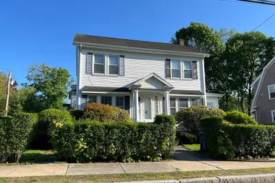 203 Porter St 1