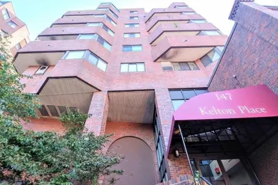 147 Kelton St #302