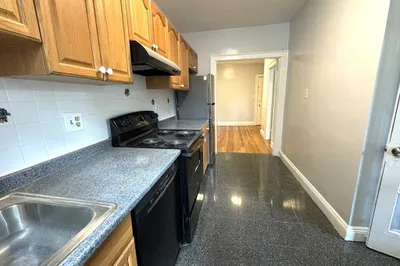 52 Strathmore Rd #26