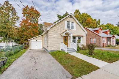 14 N Chatham St 1