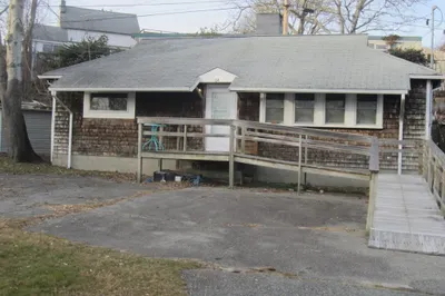 64 Kins Ct