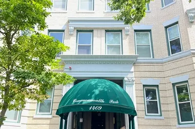 1409 Commonwealth Ave #305