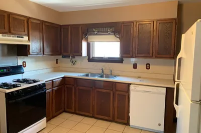 355 Field St #1