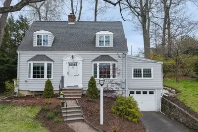 64 Gayland Rd