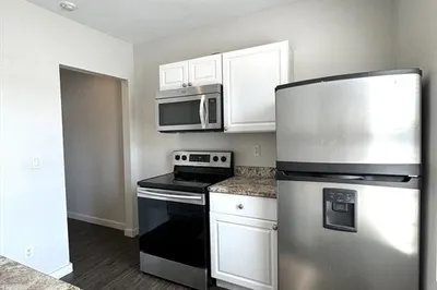 75 Williams Street #2