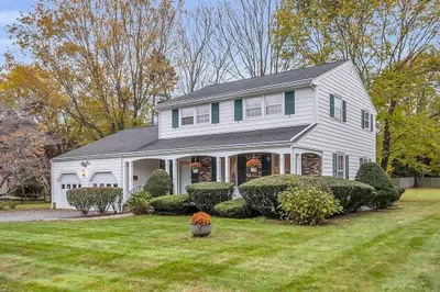 3 Seneca Drive 1
