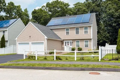 4 Naumaan Ln