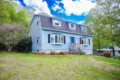 504 Pleasant St 1