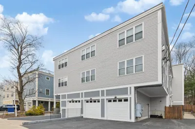 841 Lagrange St #1