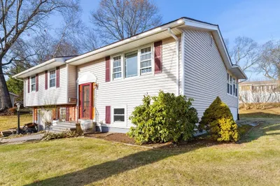 10 Paulette Dr 1