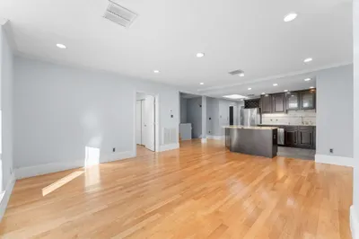 570 Massachusetts Ave #5
