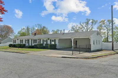 103 Caroline St 1