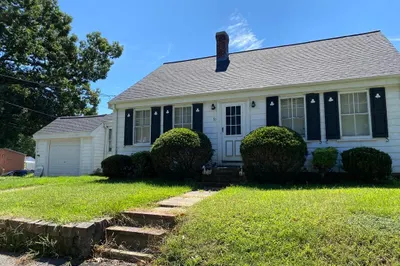 91 Thatcher St 1