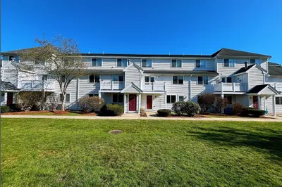360 Littleton Rd #D15