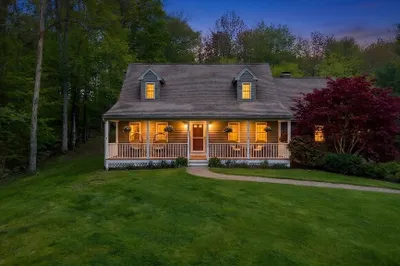 13 Thompson Pond Rd 1