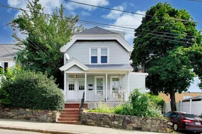 9 Irving St 1