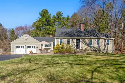 87 Dutton Road