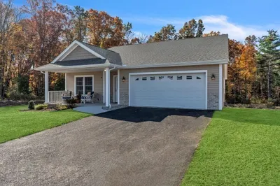 45 Lodge Ln #45 1