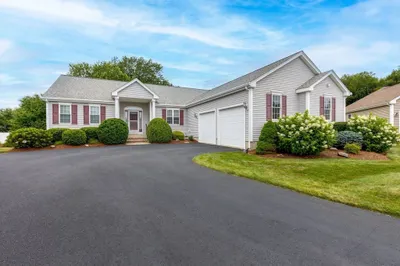11 Deirdre Circle #11 1