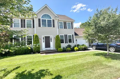 3 Carlson Way 1