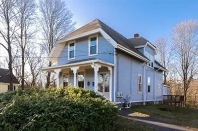 366 Commercial St #2 1