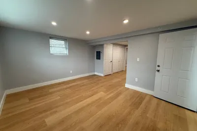 896 Broadway #6
