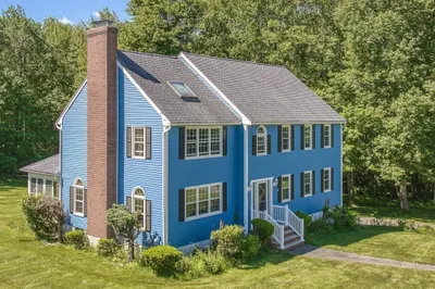 10 Mayflower Lane 1