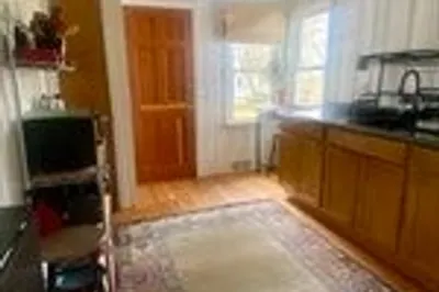 8 Skinner Ln #1 1